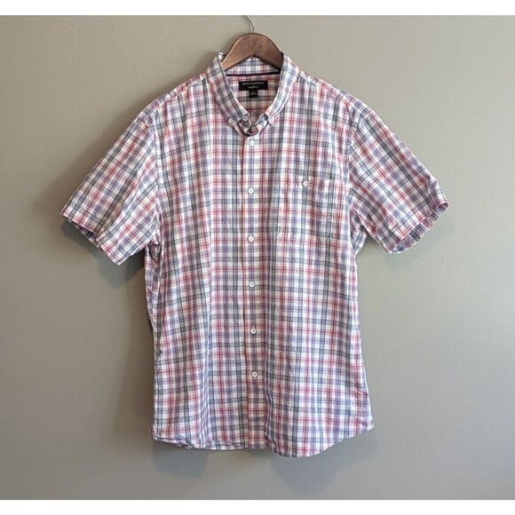 Banana Republic Size Large Red Plaid Shirt Mens Short Sleeve Top Like Linen - Picture 1 of 4